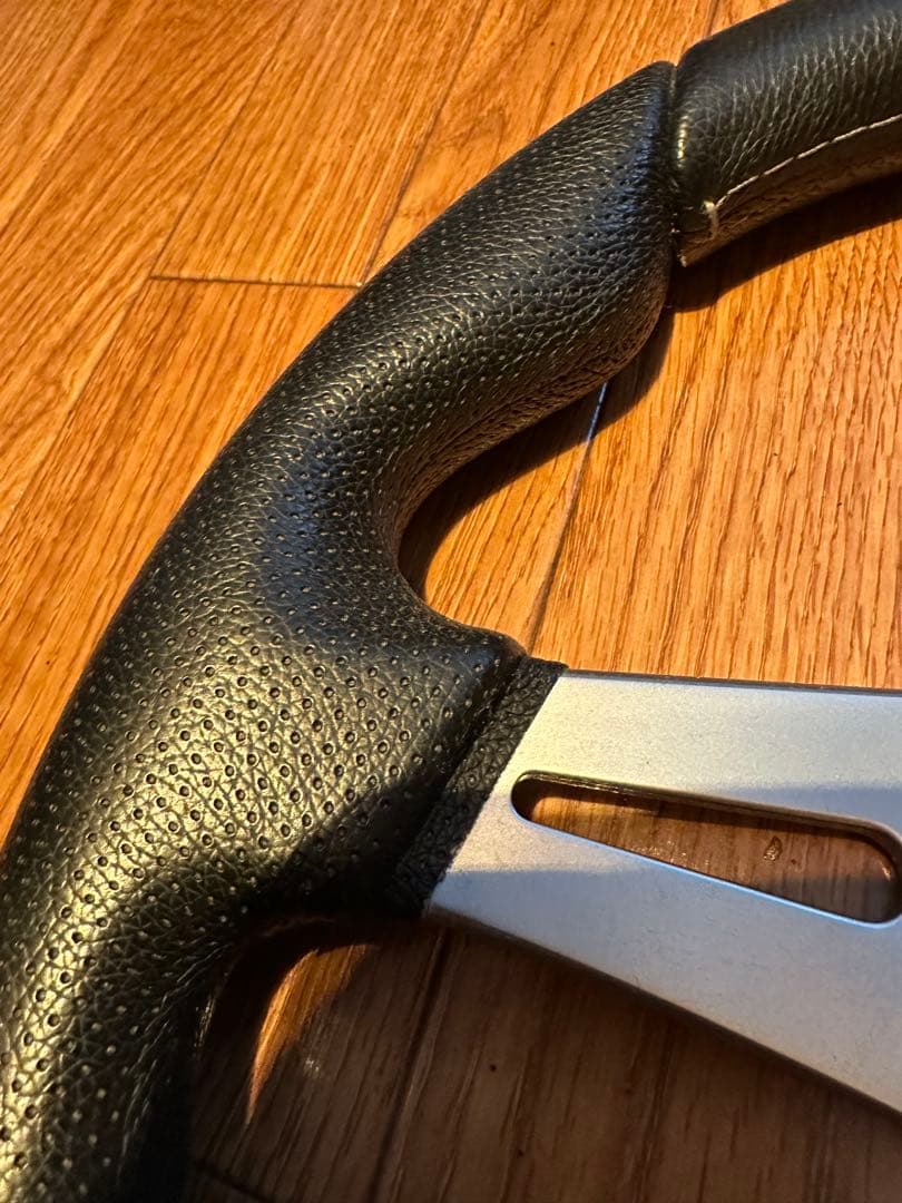 パーツ MOMO T-5 TREK R