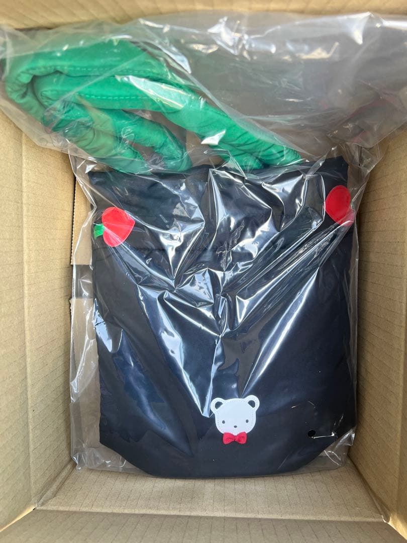 新品未使用　ファミリア　巾着バッグ　ブラック　バレンタイン　完売カラータグ付