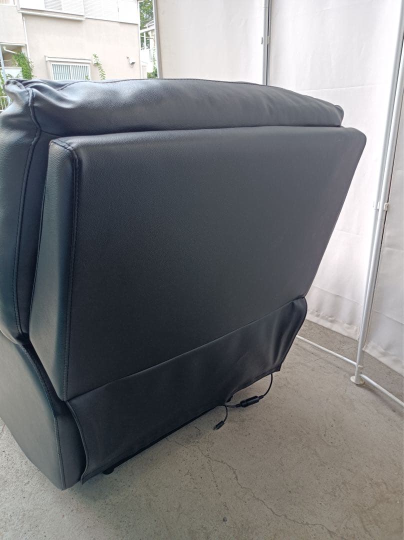 八6001【ニトリ】電動リクライニングソファ　ビリーバー　1人掛けソファ　本皮