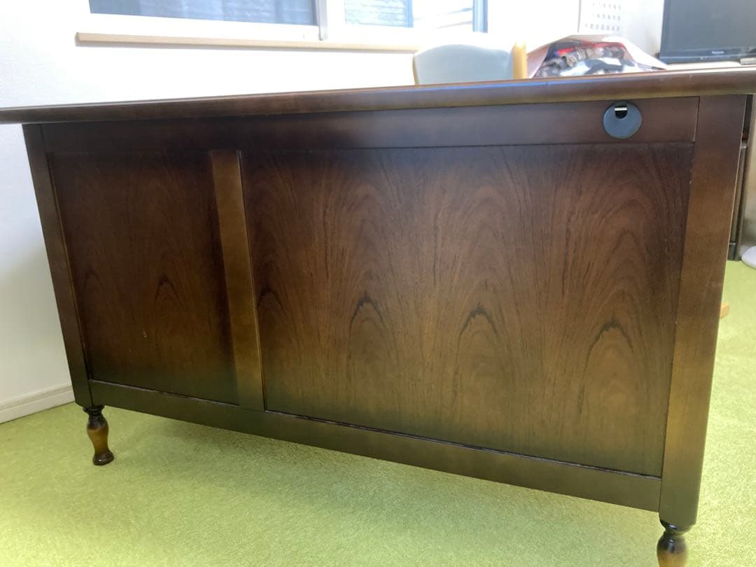 【カリモク/状態良好】デスク