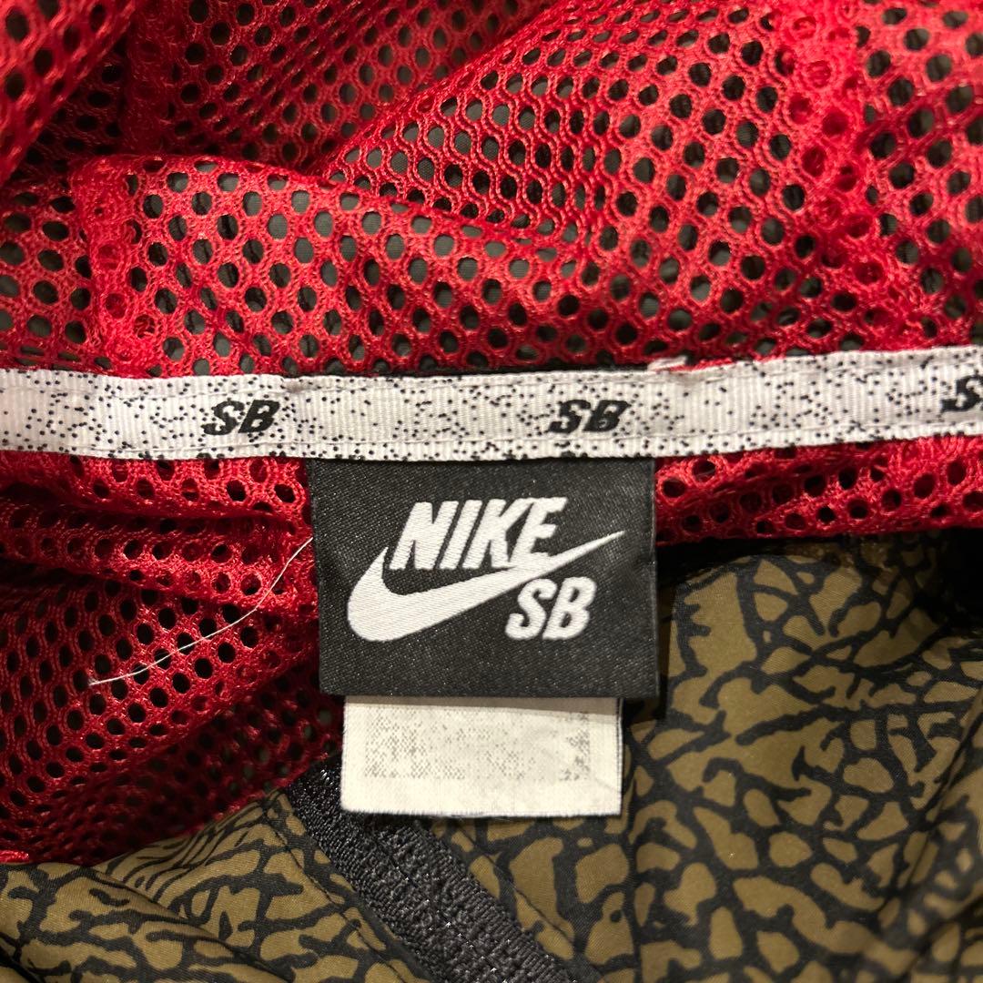 美品　レアNIKE SB セメント　ナイロンジャケットSupreme 刺繍ロゴ