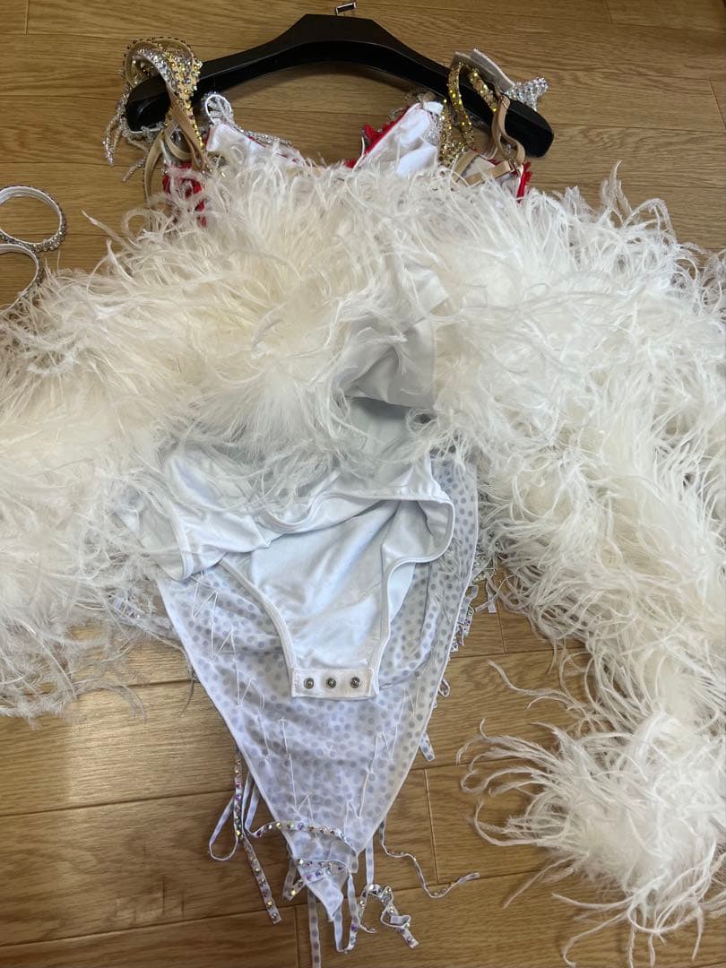 社交ダンス用赤と白のドレス　サイズS~M使用感ありません