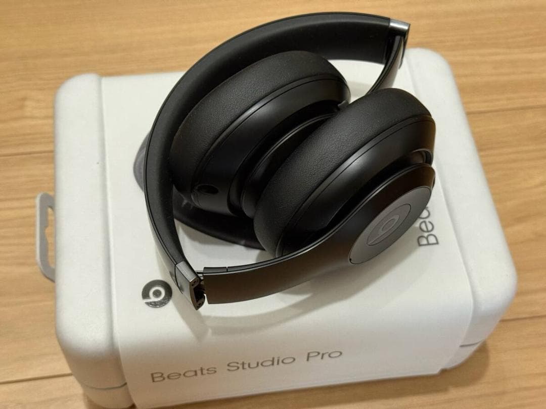 美品！Apple Beats Studio Pro ブラックMQTP3PA/A