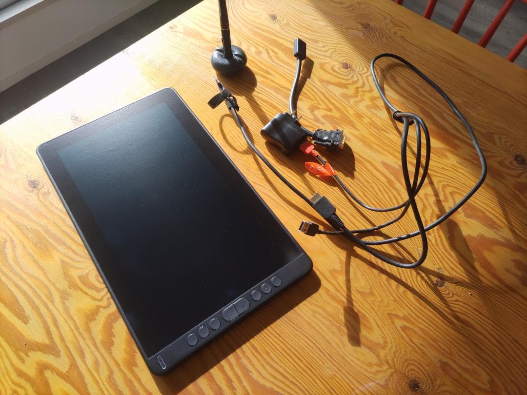 HUION 液タブ Kamvas 13 液晶ペンタブ 充電不要ペンPW517