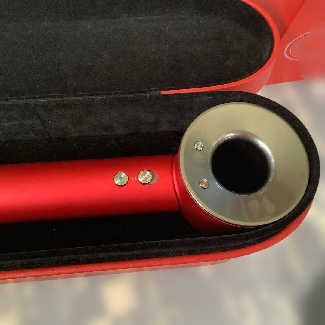 Dyson supersonic Ionic ヘアドライヤー 赤　限定セット