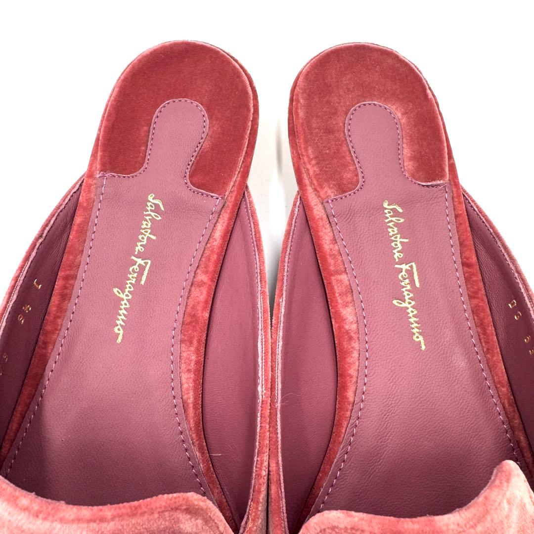 【極美品】Ferragamo ヴァラ スエード ミュール 27cm ピンク