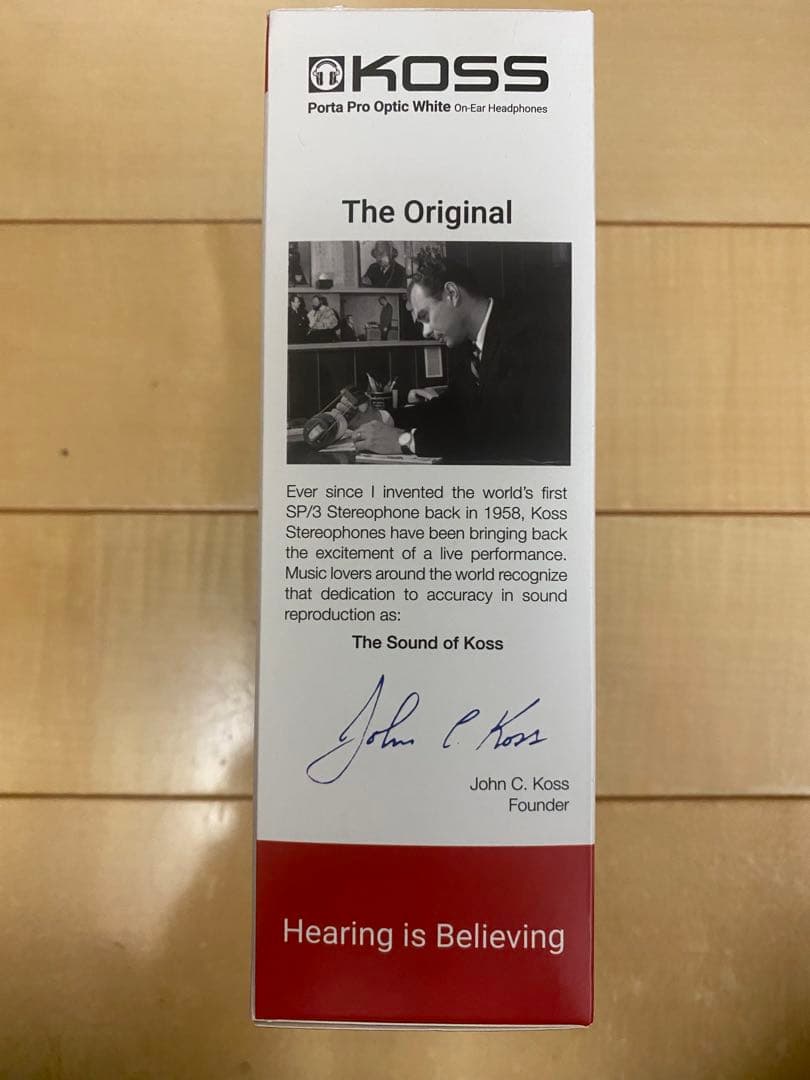 Supreme®/Koss PortaPro Headphones 白