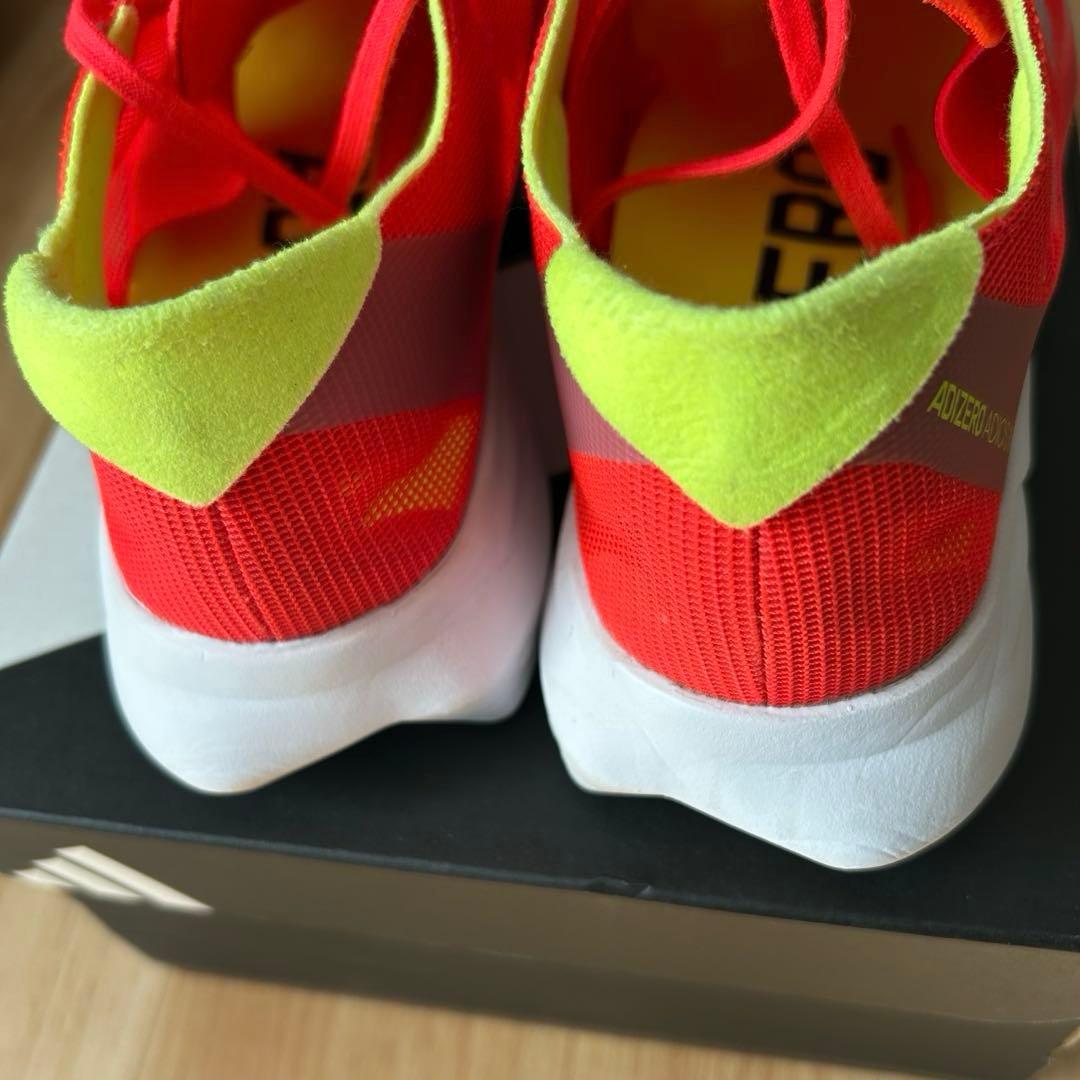 アディダス アディゼロ ジャパン8 ランニングシューズ25.5㎝