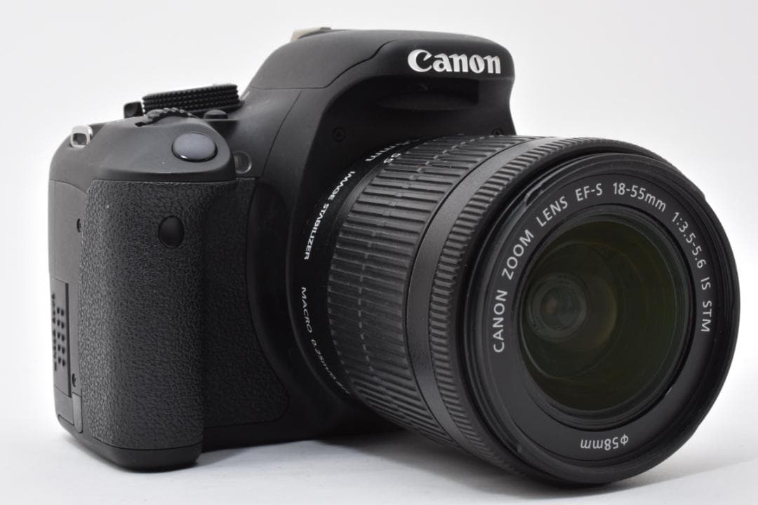 デジタルカメラ Canon EOS Kiss X5 + 18-55 3.5-5.6 IS STM