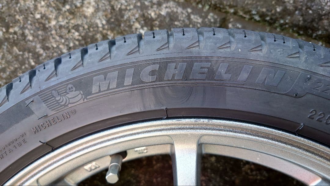 18インチ スタッドレス＆ホイールセット ミシュラン＋クロススピードプレミアム