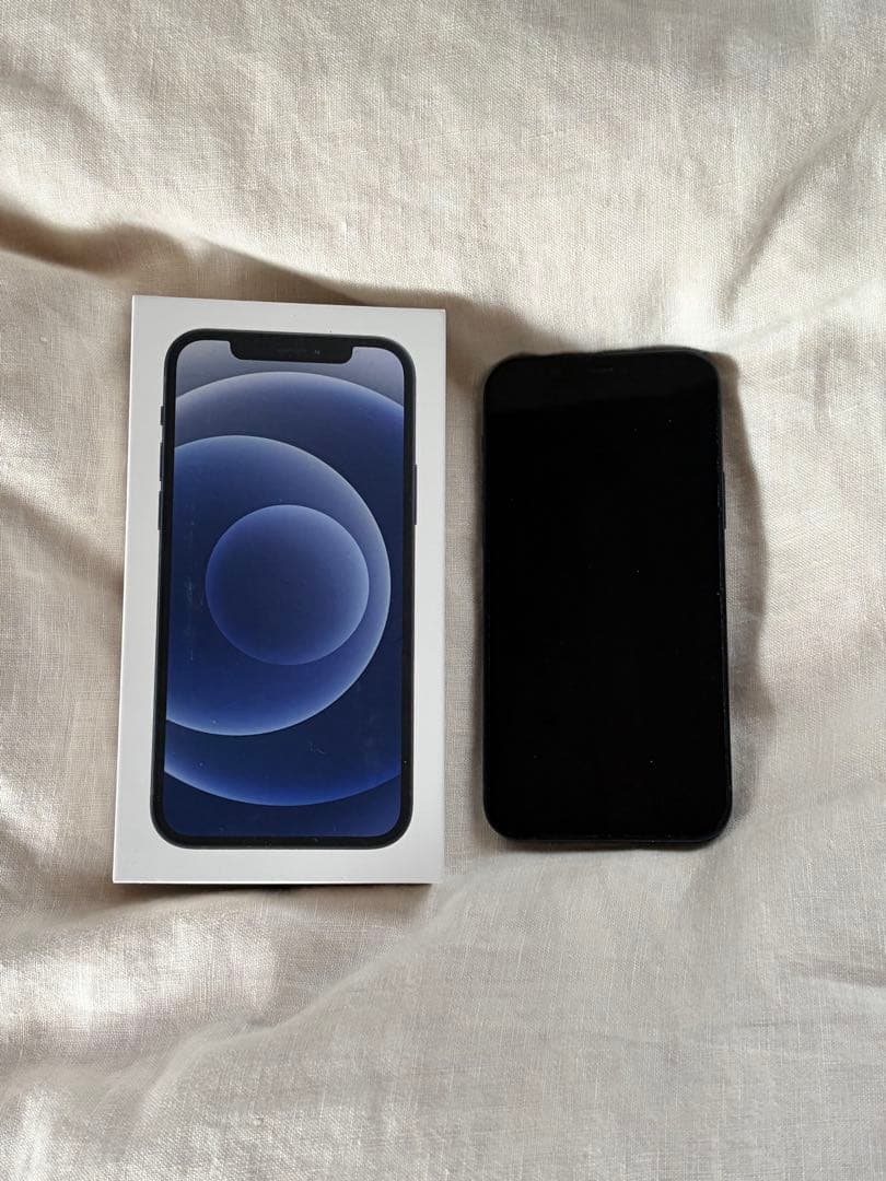 美品iPhone12 ブラック　64GB SIMフリー