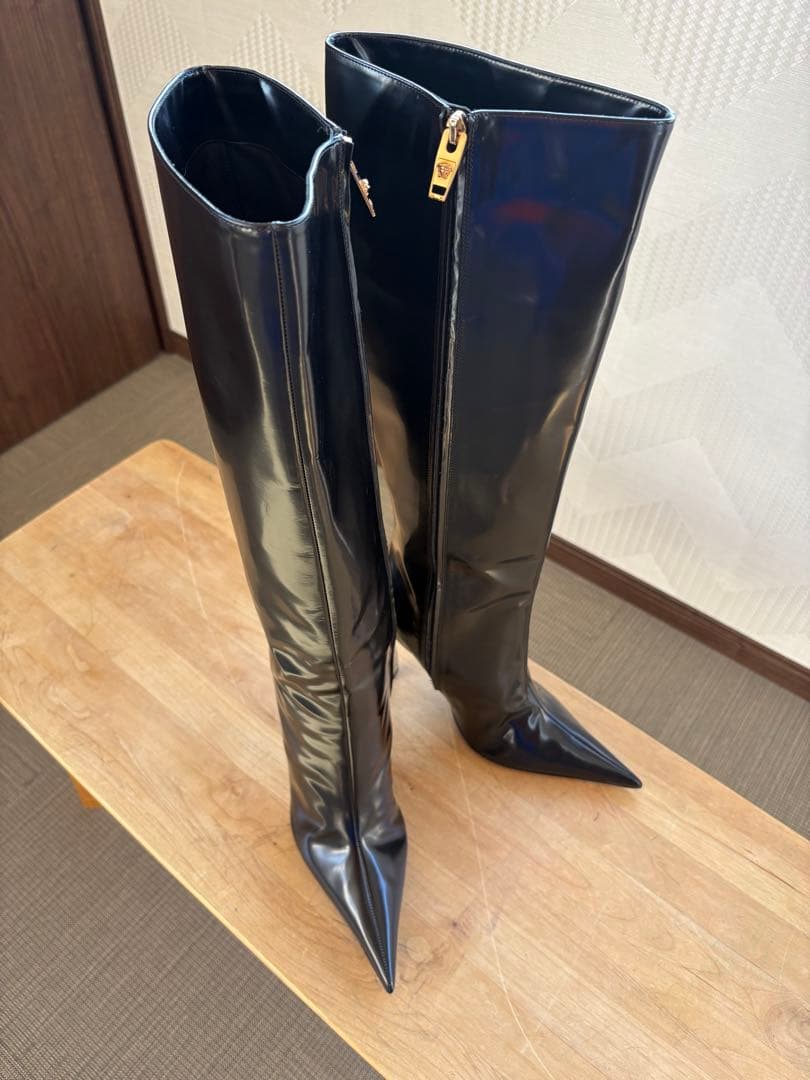 新春SALE!! 【新品】 VERSACE 本革 ハイヒール ロングブーツ