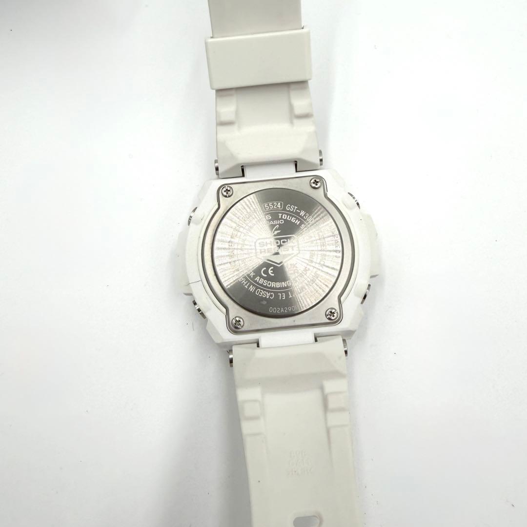箱付き　美品 G-SHOCK GST-W300 電波ソーラー ホワイト　時計