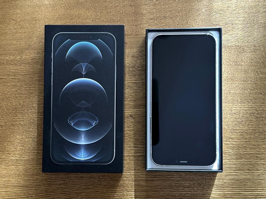 Apple iPhone 12 Pro 512GB　ホワイト 本体