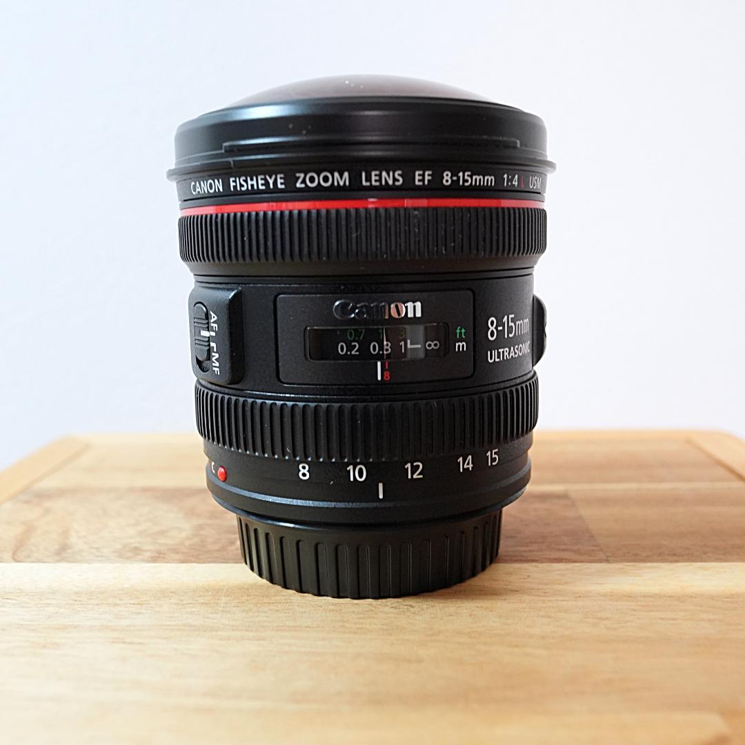 Canon EF 8-15mm f/4 L 魚眼ズームレンズ