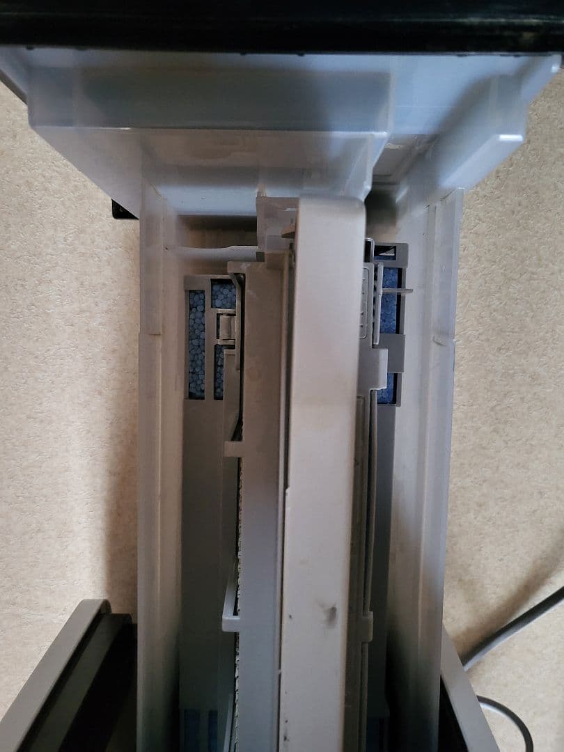 SHARPホワイト空気清浄・機加湿器 ダイヤモンドパターン