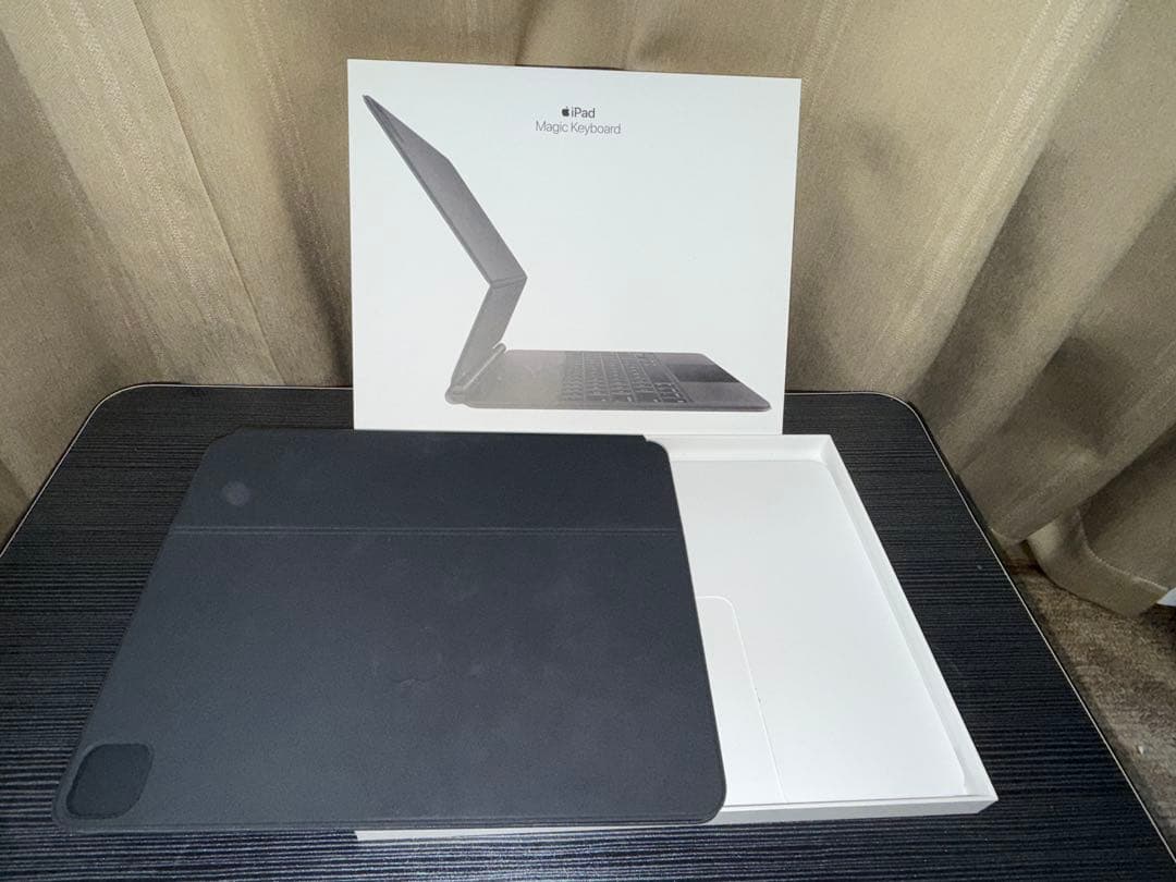 iPad Pro 12.9インチ Magic Keyboard 箱付き　韓国語