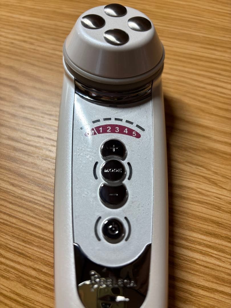 セルキュア ４TPLUS 美顔器 充電器・ポーチ付