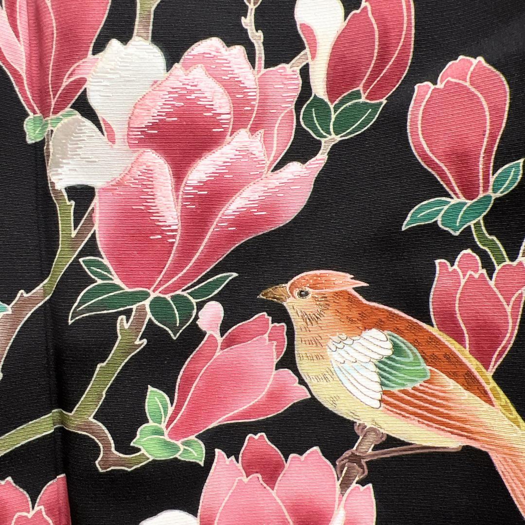 未着用　作家もの　黒留袖　刺繍　木蓮　椋鳥　五つ紋　着物　115b d ms