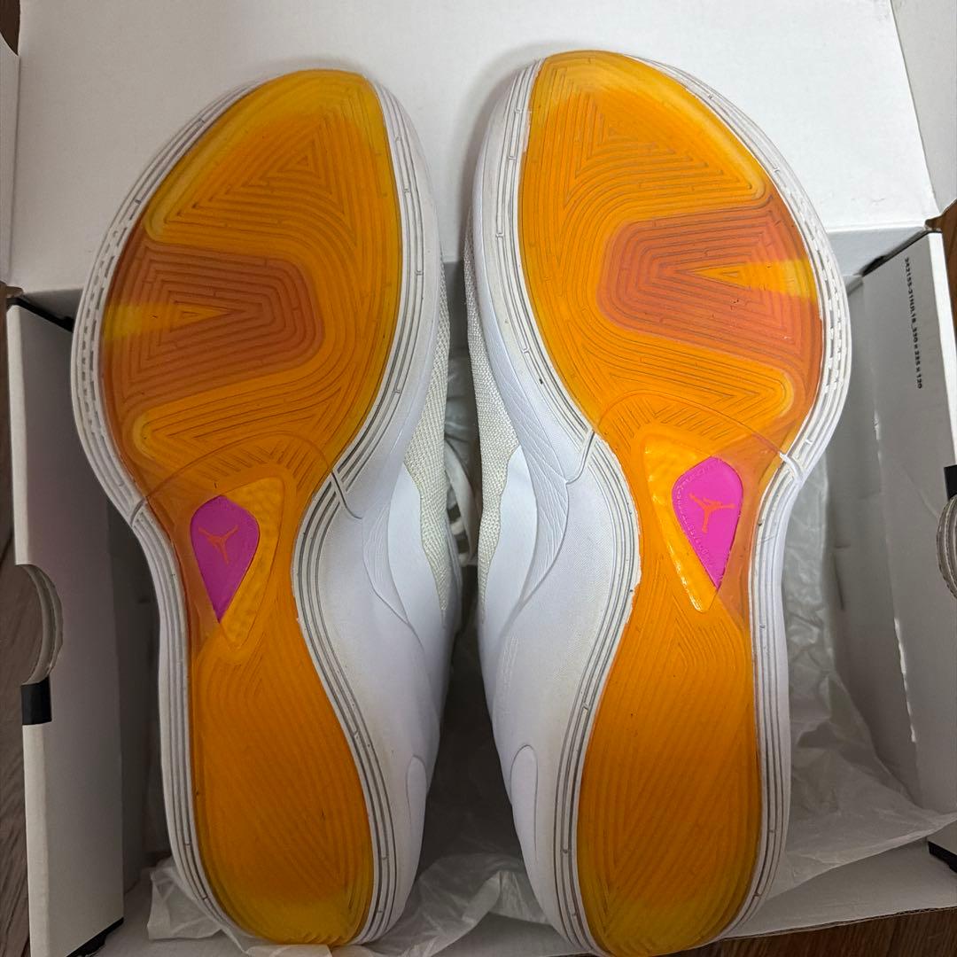 Jordan バスケットボールシューズ ホワイト/ピンク/ターコイズ