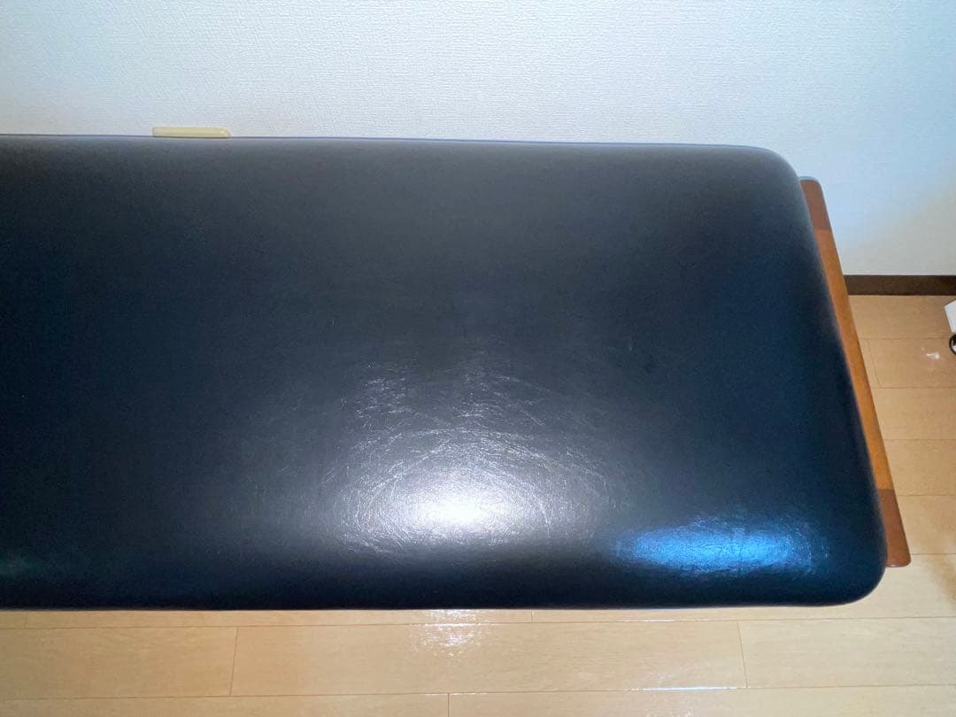 カリモク60+ ダイニングベンチ 黒