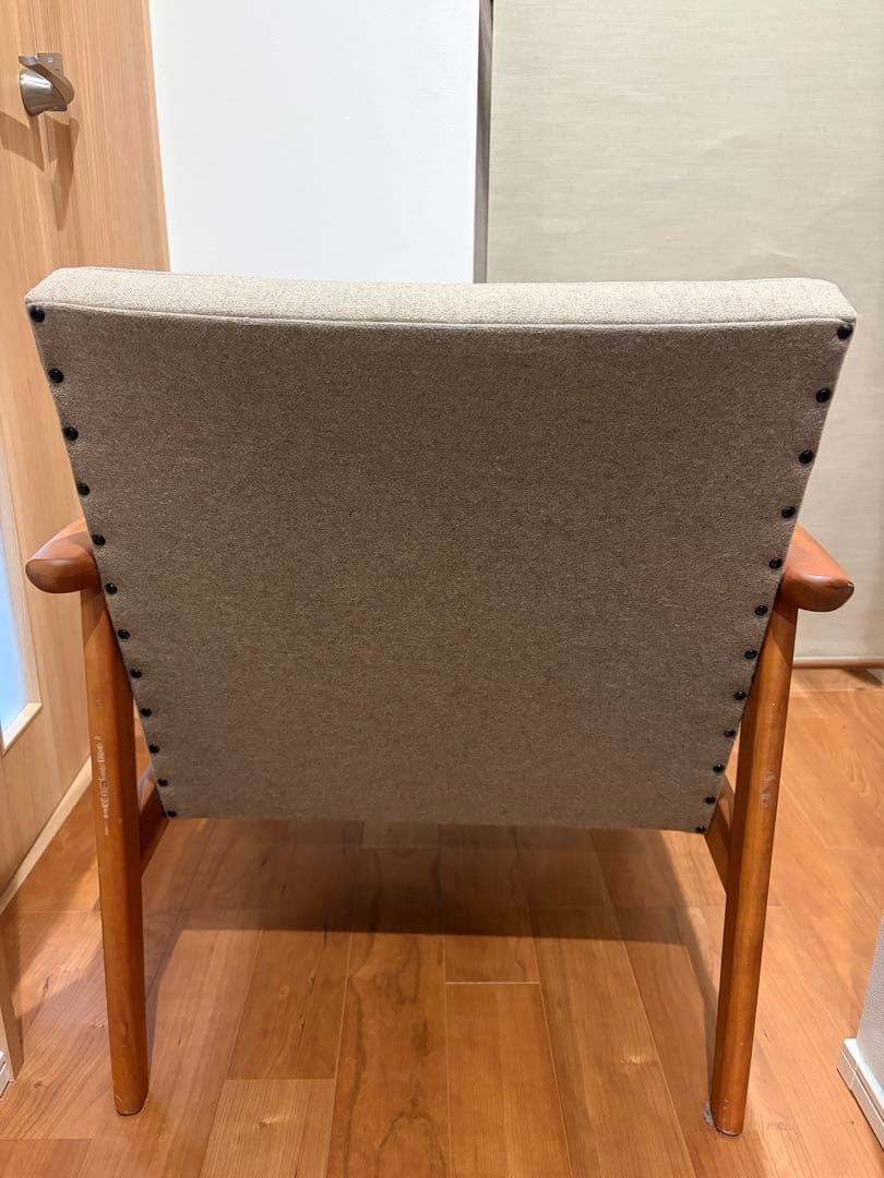 カリモク60 Kチェア 1シーター チェリー × フラノベージュkarimoku