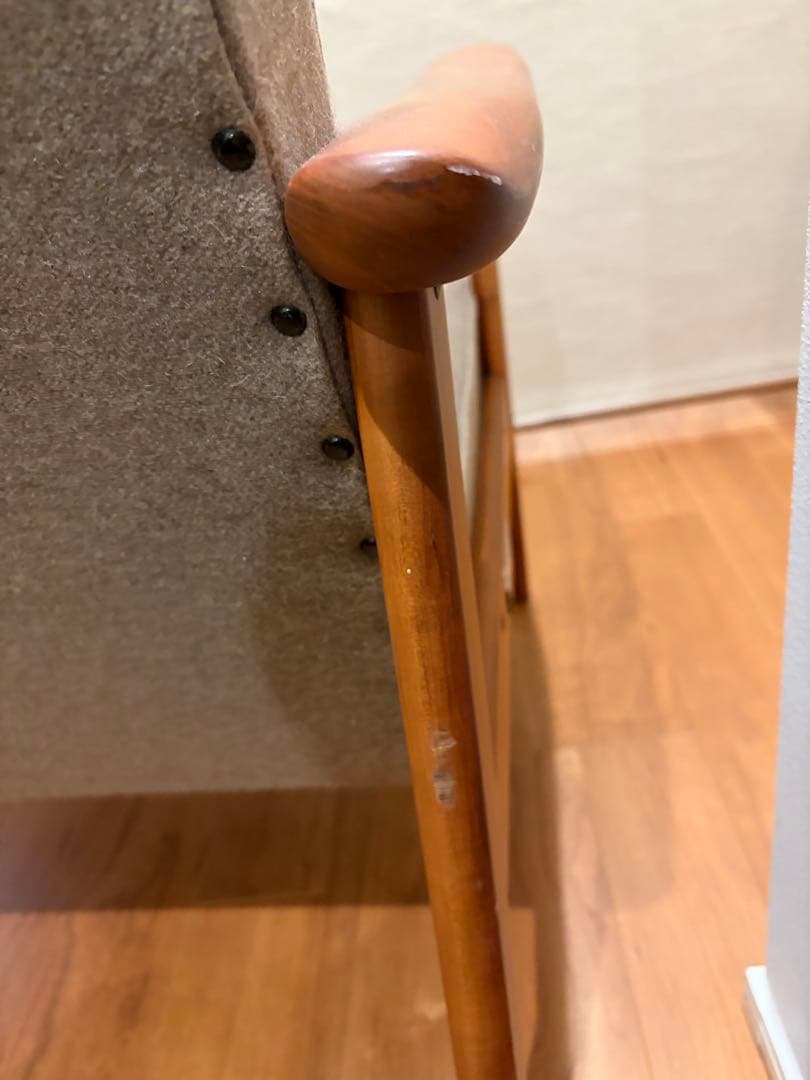 カリモク60 Kチェア 1シーター チェリー × フラノベージュkarimoku