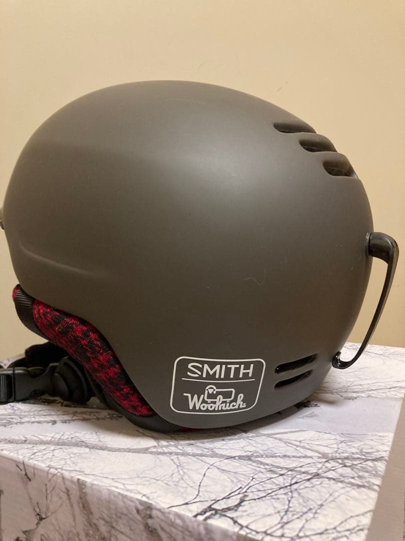 SMITH MAZEマットグレー ×チェックヘルメットMサイズ55-59センチ