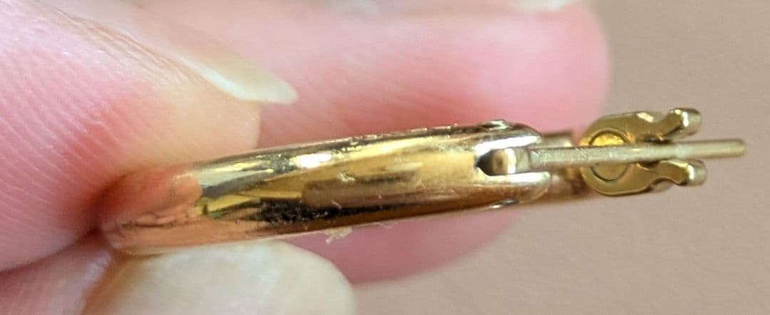 【お値下げ】ＦＥＮＤＩ ロゴデザイン ピアス(片耳用)