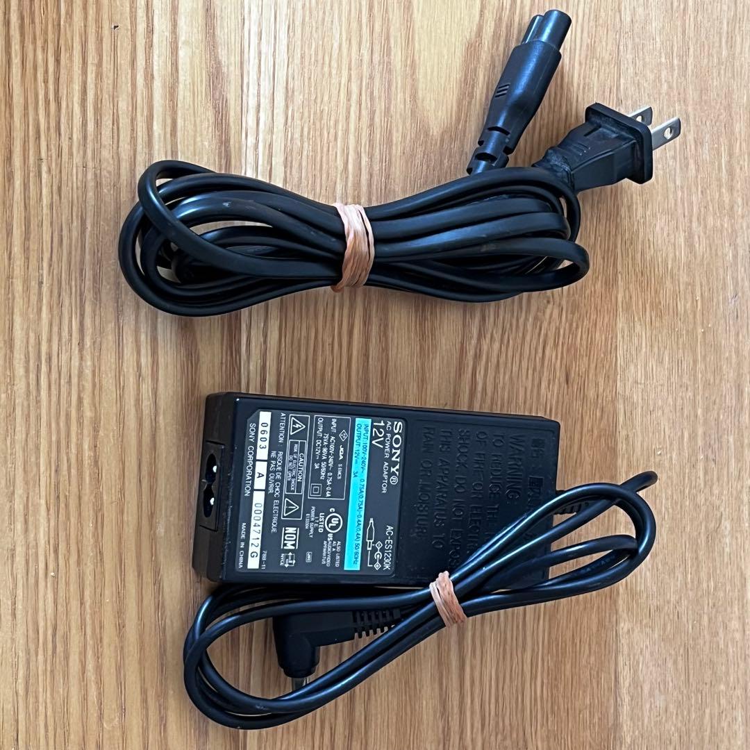 動作品　美品　SONY D-VE7000S ポータブルDVDプレーヤー