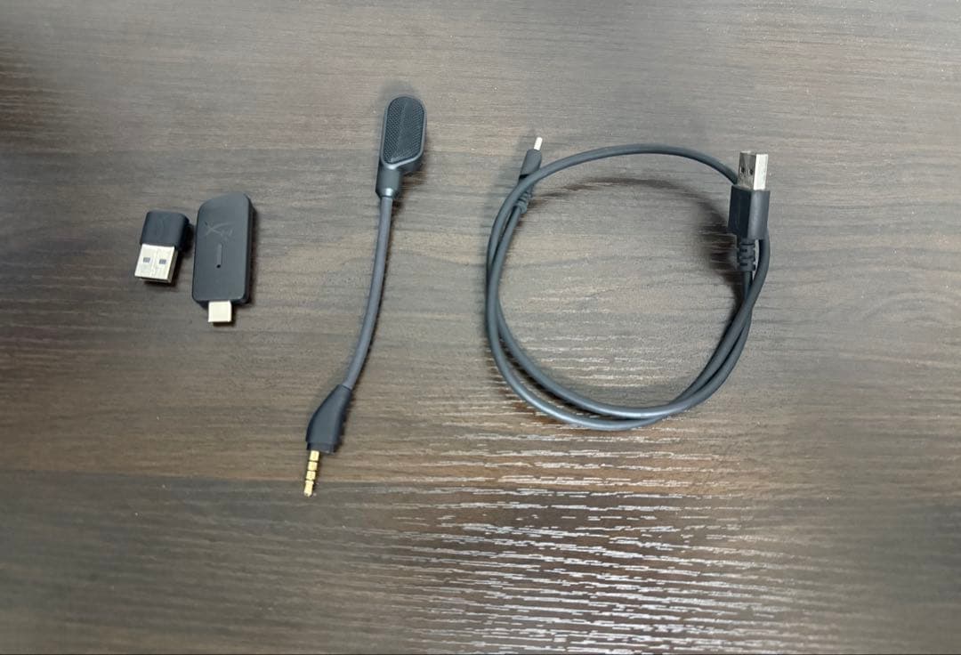 HyperX Cloud III ワイヤレスゲーミングヘッドセット