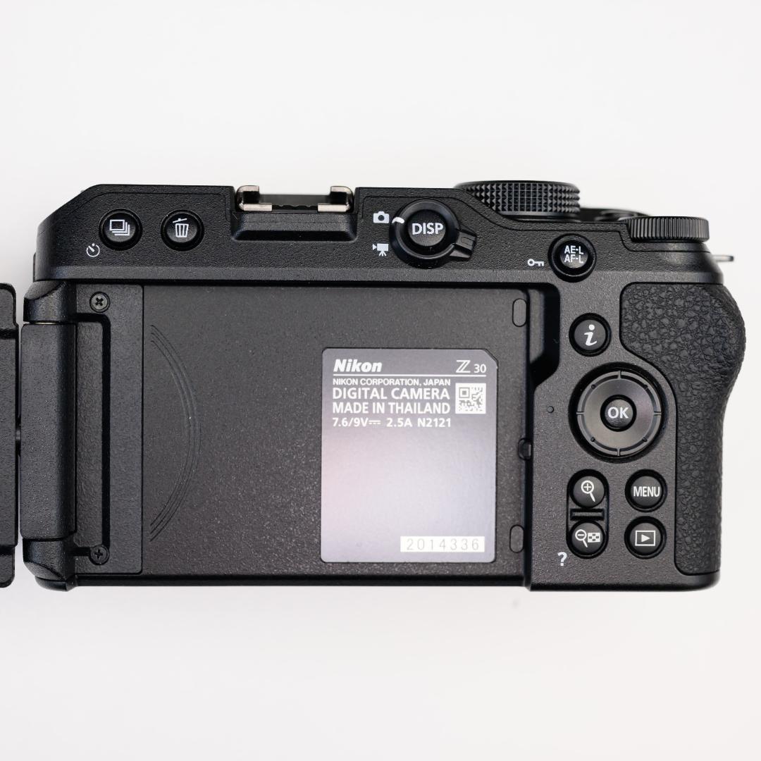 【超美品・保証期間内】Nikon ニコン Z 30 ボディ