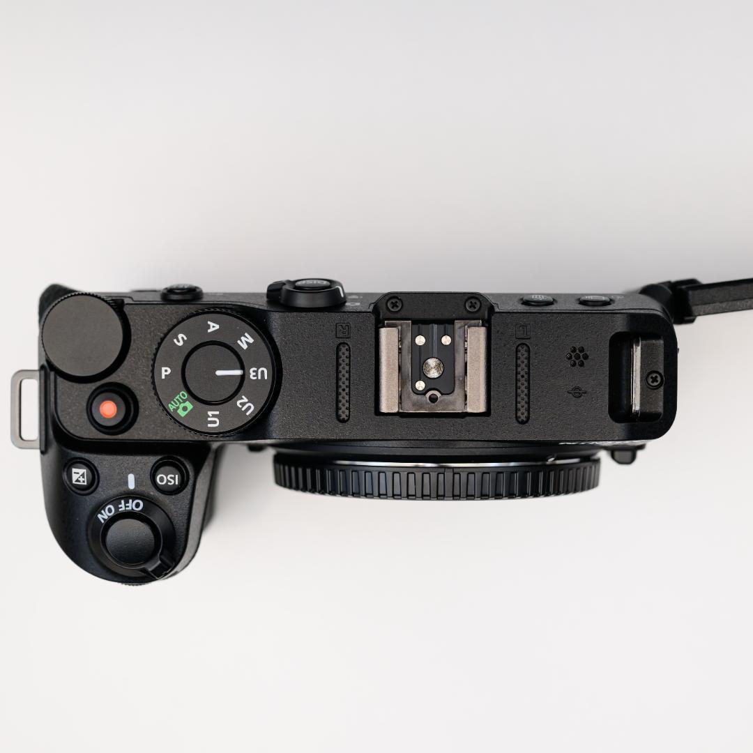 【超美品・保証期間内】Nikon ニコン Z 30 ボディ