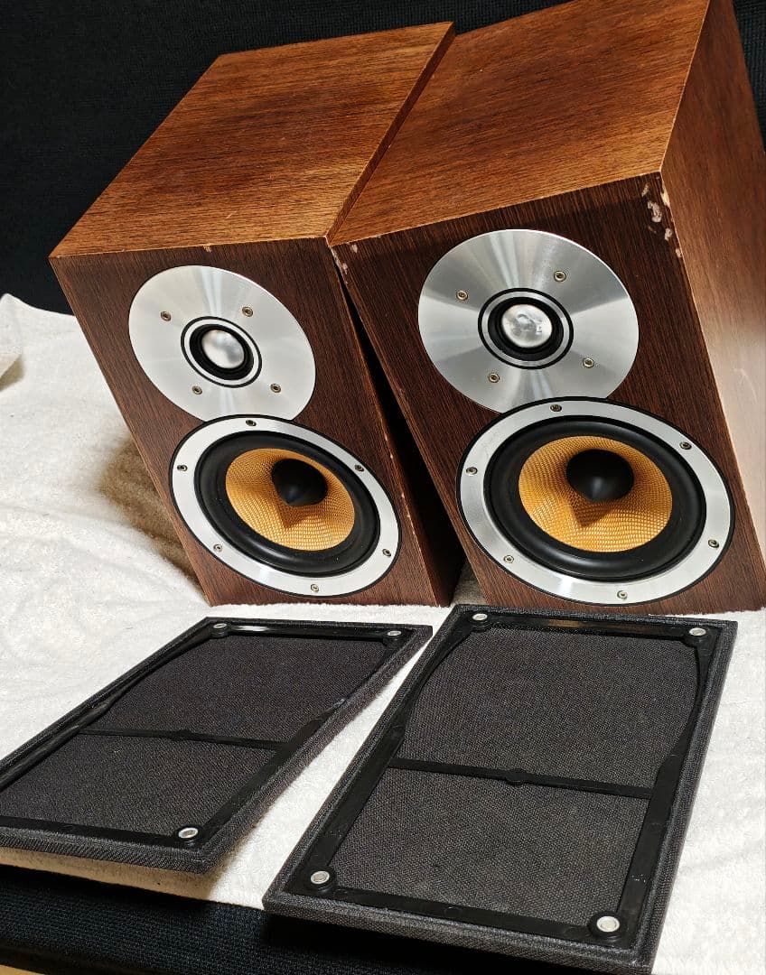 Bowers & Wilkins B&W CM1 ブックシェルフスピーカー