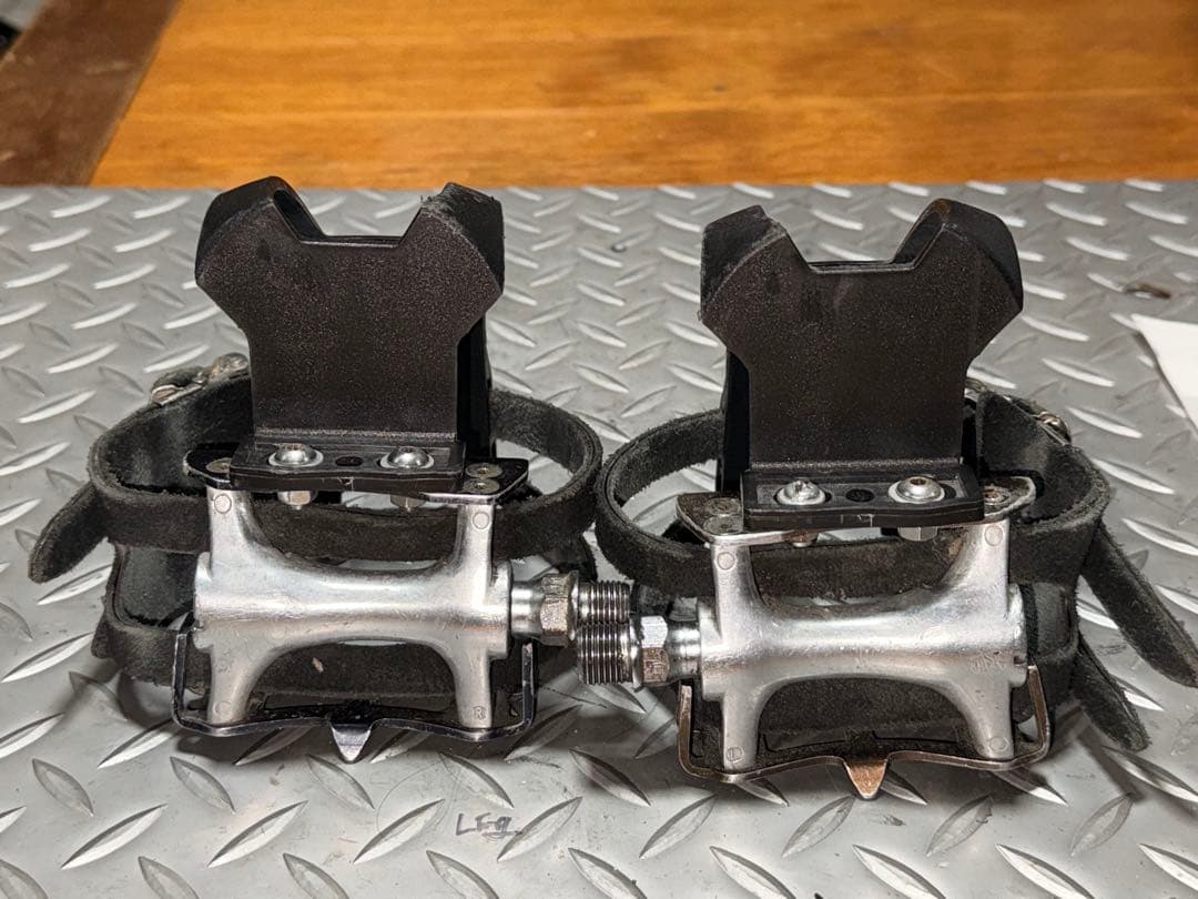 ピスト ペダル トゥークリップ MKS NJS