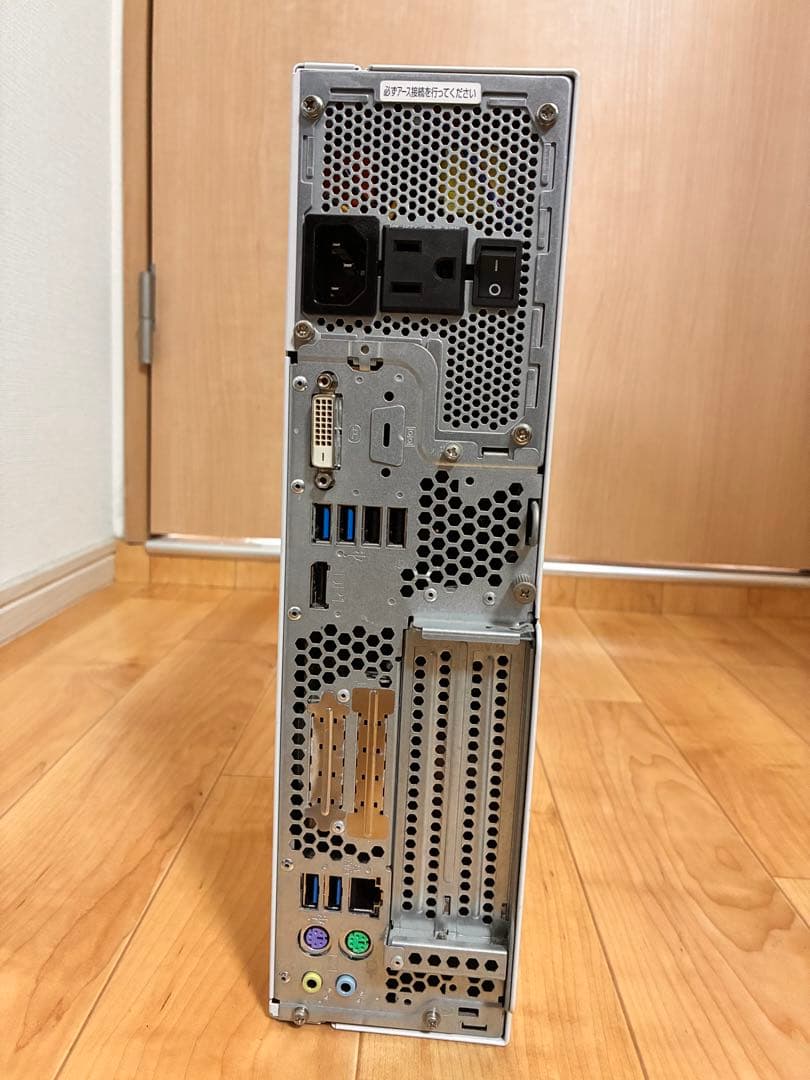 富士通 ESPRIMO FMVD43001　D588/B　i5 9500