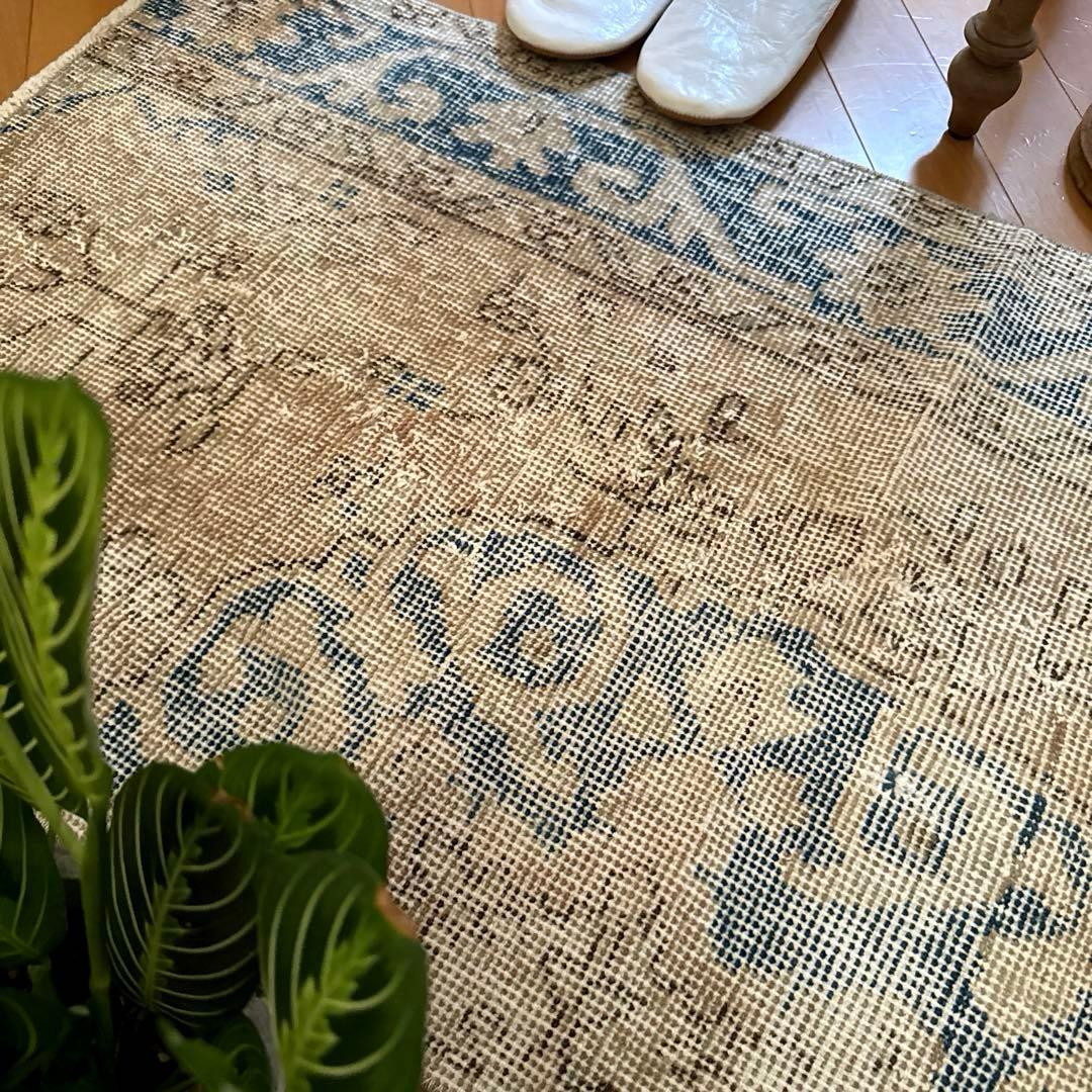 57×106 淡いミルクティー　神秘的ブルー　トルコヴィンテージラグ