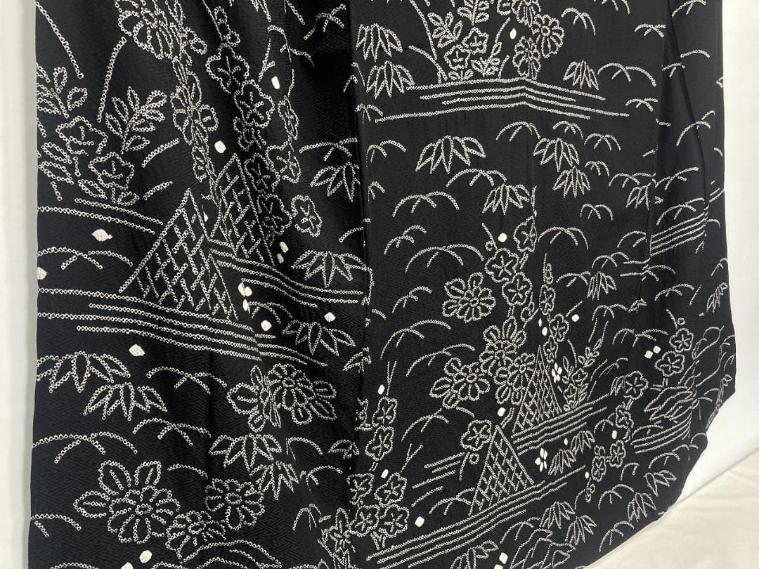 手絞り モノトーン 花柄 網干文 訪問着 京鹿の子絞り 袷 正絹 黒 白1379
