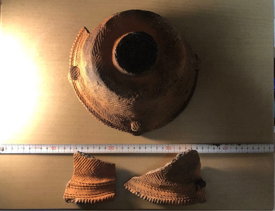 「縄文土器の欠片 No.525」です。