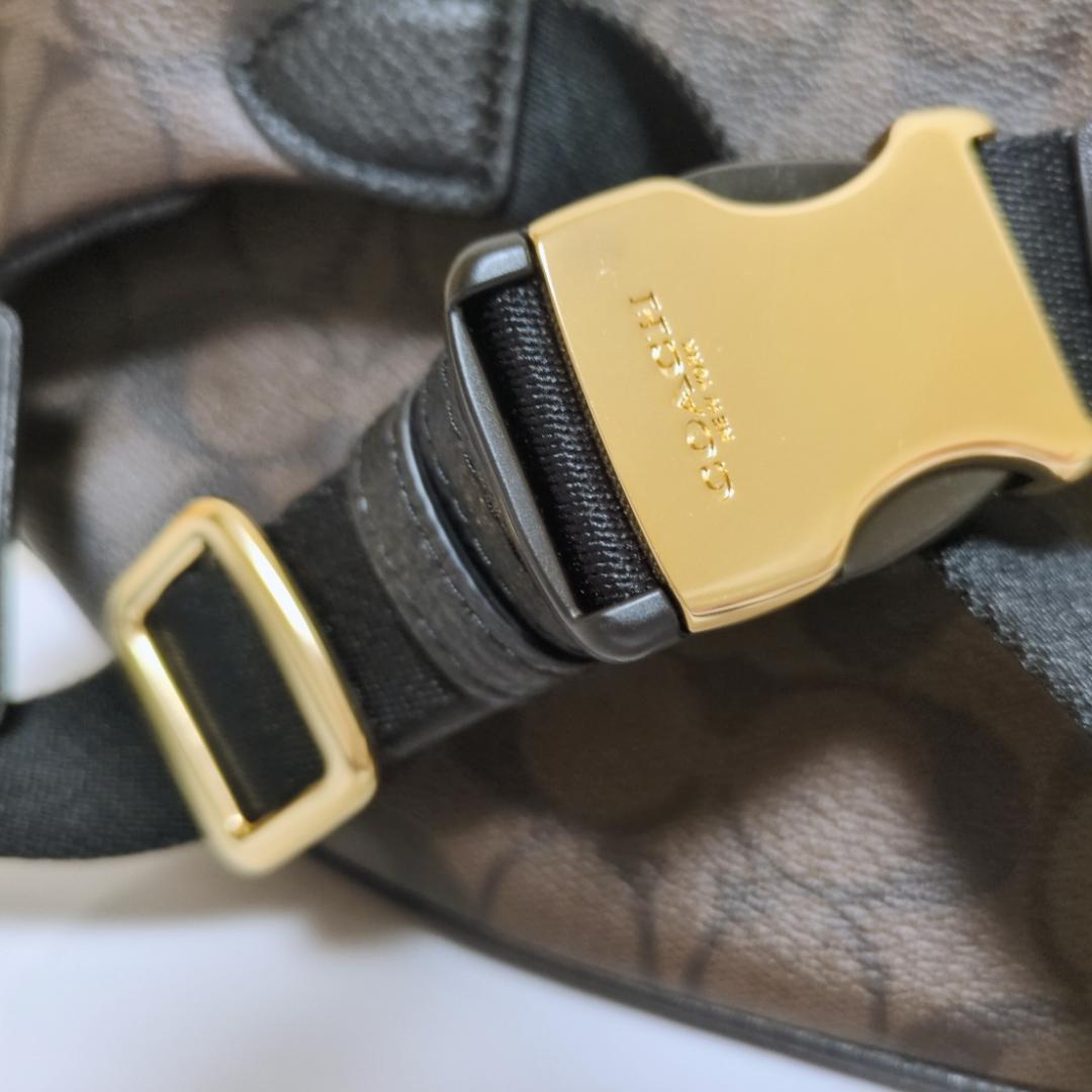 【めぇ】コーチ COACH ボディ ウエストバッグ シグネチャー