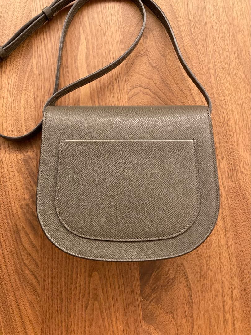 CÉLINEトロッタースモールバック