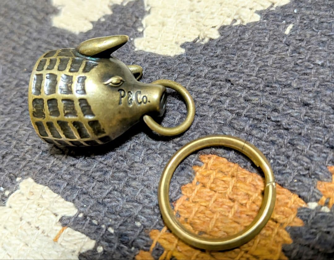 PEANUTS&CO. PORKCHOP ガーディアンベル ペンダントチャーム