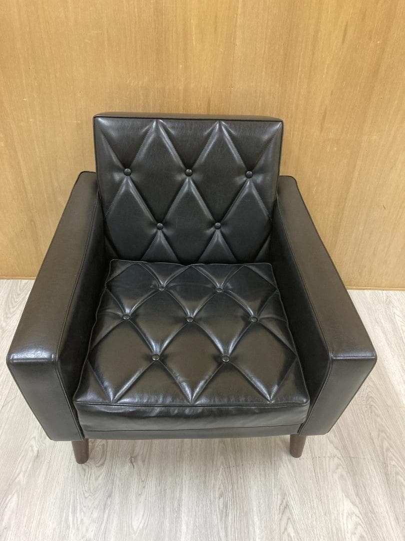 【カリモク】 ロビーチェア　 1人掛け　ソファ 　アームチェア 　黒