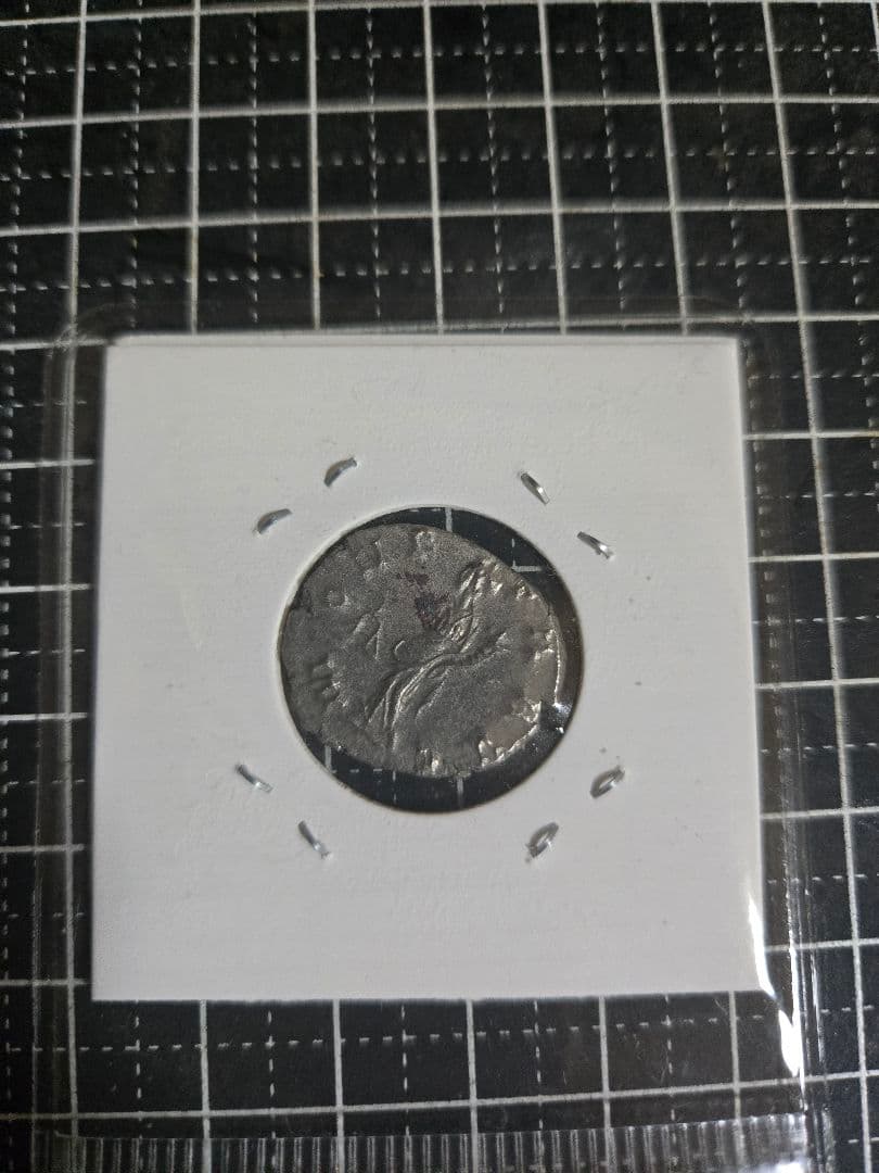 古代ローマ ポストゥムス帝時代 アントニニアヌス貨？詳細不明 3.4g 銀貨