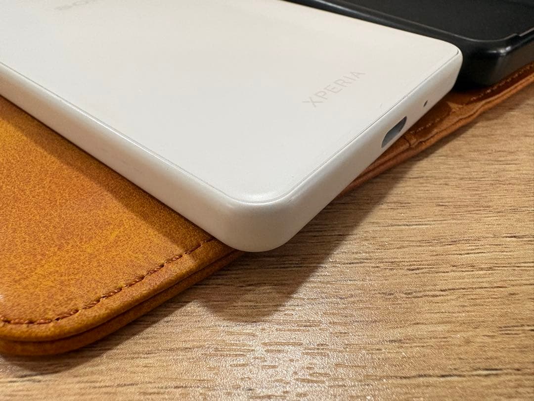 電池良好 Xperia 10 IV：XQ-CC44 白 128GB SIMフリー