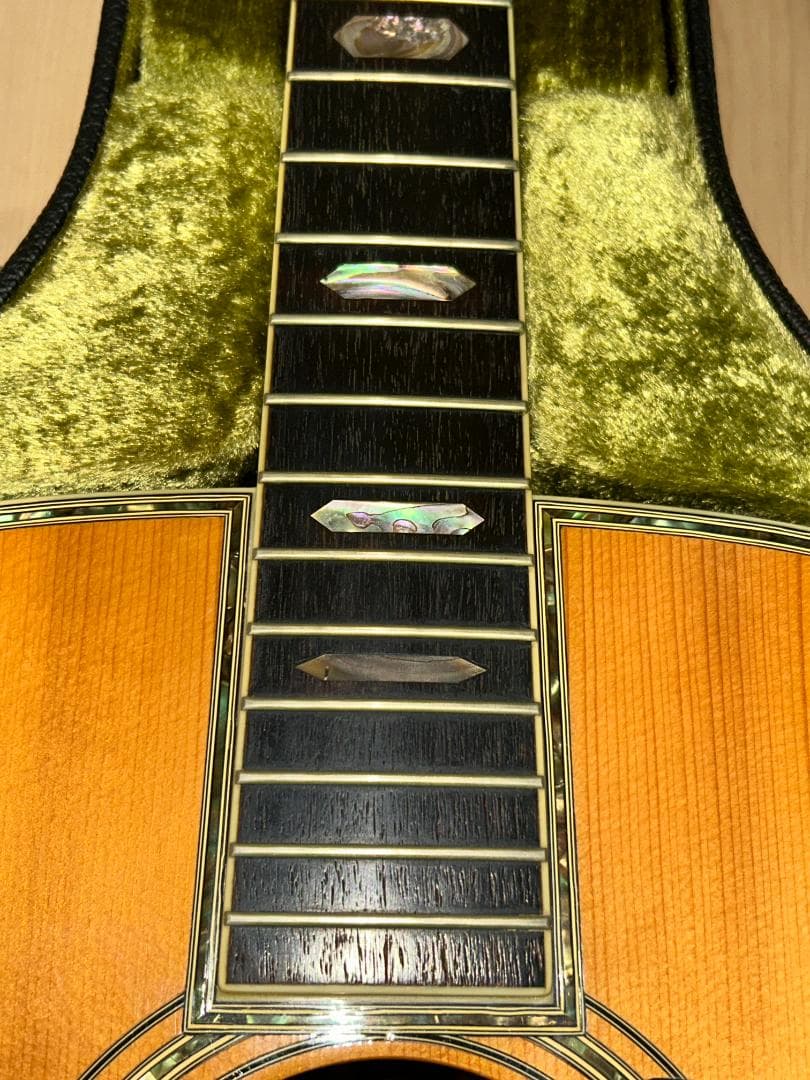 Morris　モーリス　W-80　アコースティックギター ハードケース付き