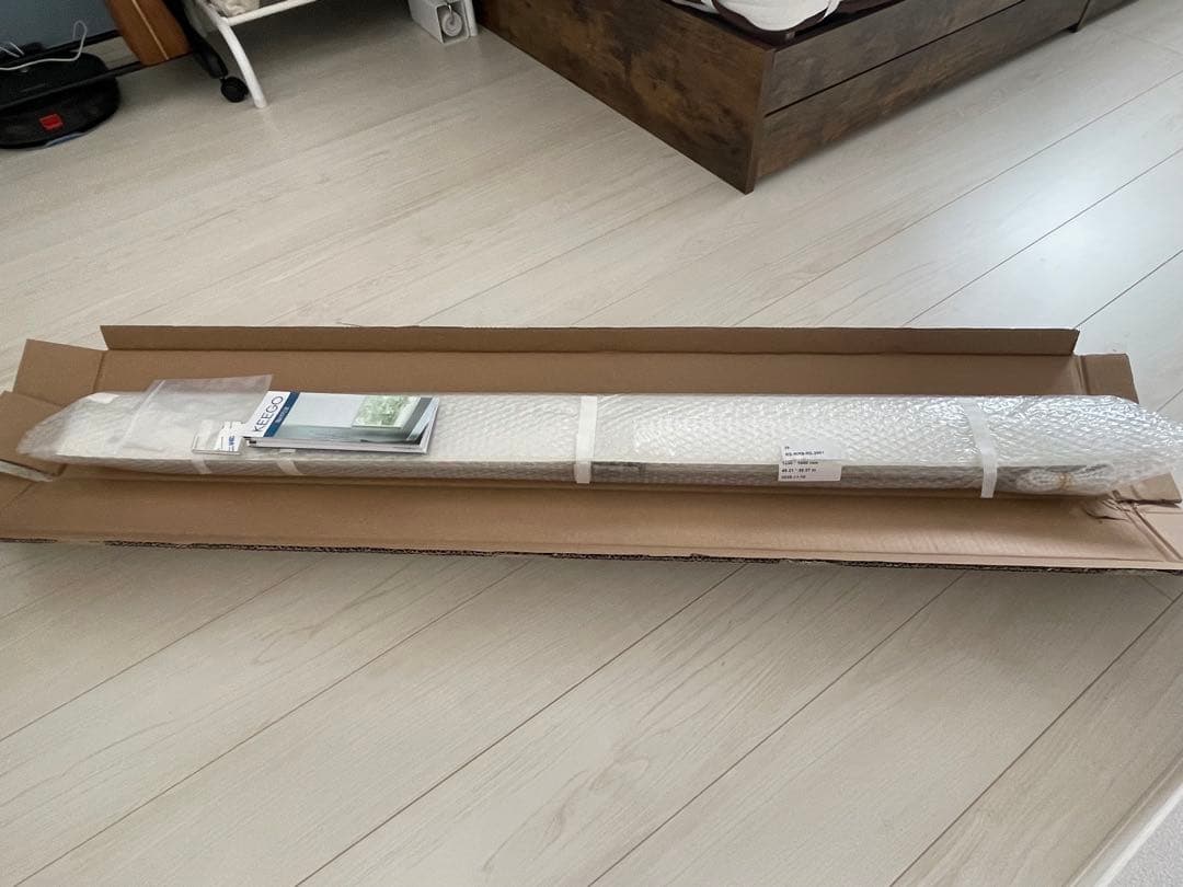 つっぱりロールスクリーン UVカット　幅125センチ×高さ100センチ