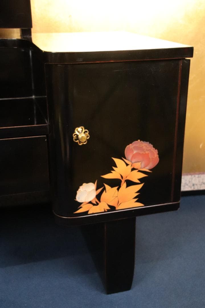 枝垂れ桜、高級輪島塗　黒漆塗り　芍薬蒔絵　台　ドレッサ　三面鏡 BE740