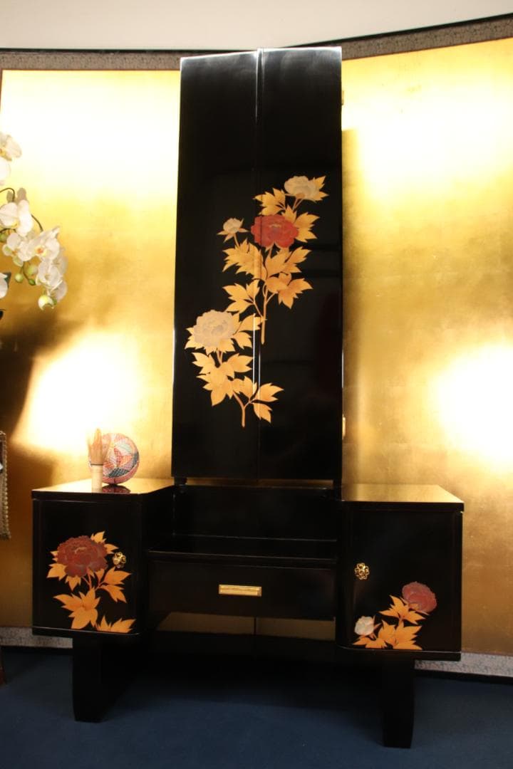 枝垂れ桜、高級輪島塗　黒漆塗り　芍薬蒔絵　台　ドレッサ　三面鏡 BE740