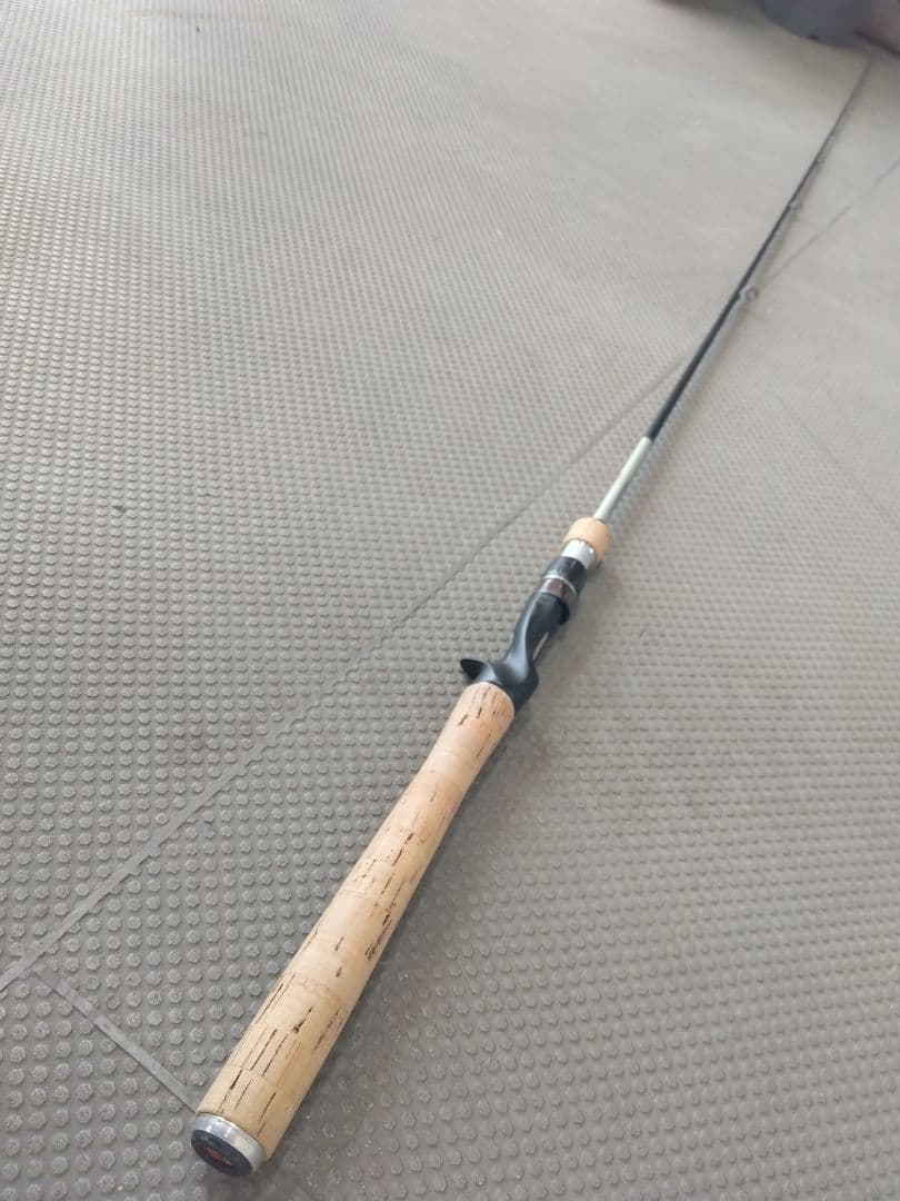 がまかつ　ラグゼサーミス666ーR